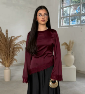 欧美长袖不规则下摆花边打底衫 Irregular hem lace bottom shirt